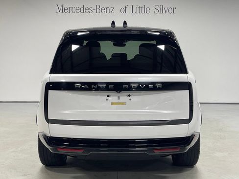 Used 2025 Land Rover Range Rover SE AWD/4WD image 4