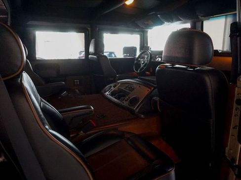 Used 2004 HUMMER H1 4-Door Open Top image 33