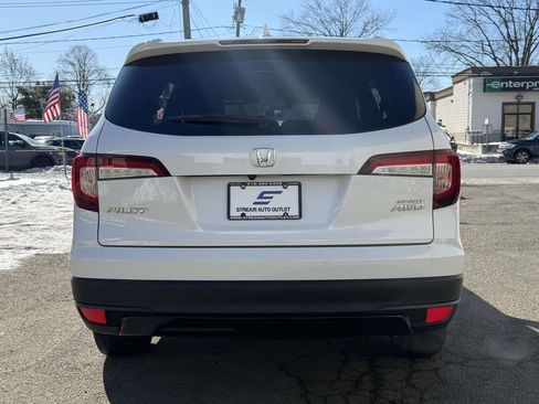 Used 2022 Honda Pilot Sport image 6