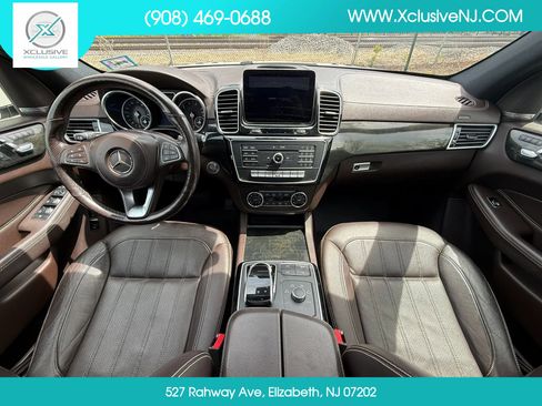 Used 2017 Mercedes-Benz GLS 450 4MATIC image 25