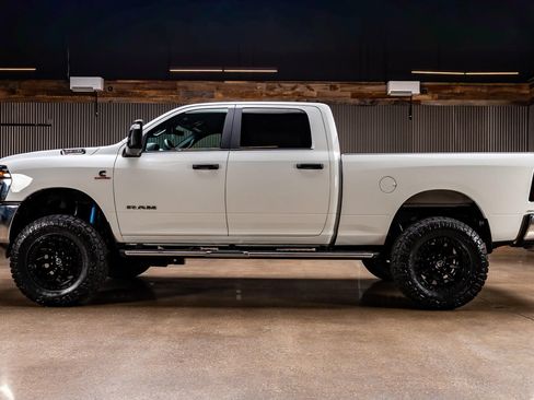 Used 2026 RAM 2500 Big Horn AWD/4WD image 6