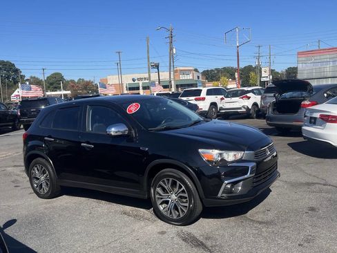 Used 2017 Mitsubishi Outlander Sport ES image 6