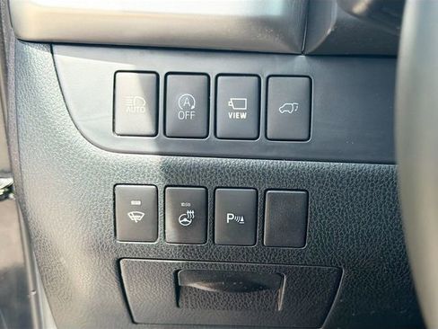Used 2019 Toyota Highlander Limited Platinum AWD/4WD image 36