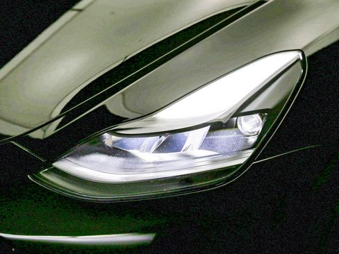 Used 2024 Tesla Model Y Performance AWD/4WD image 8