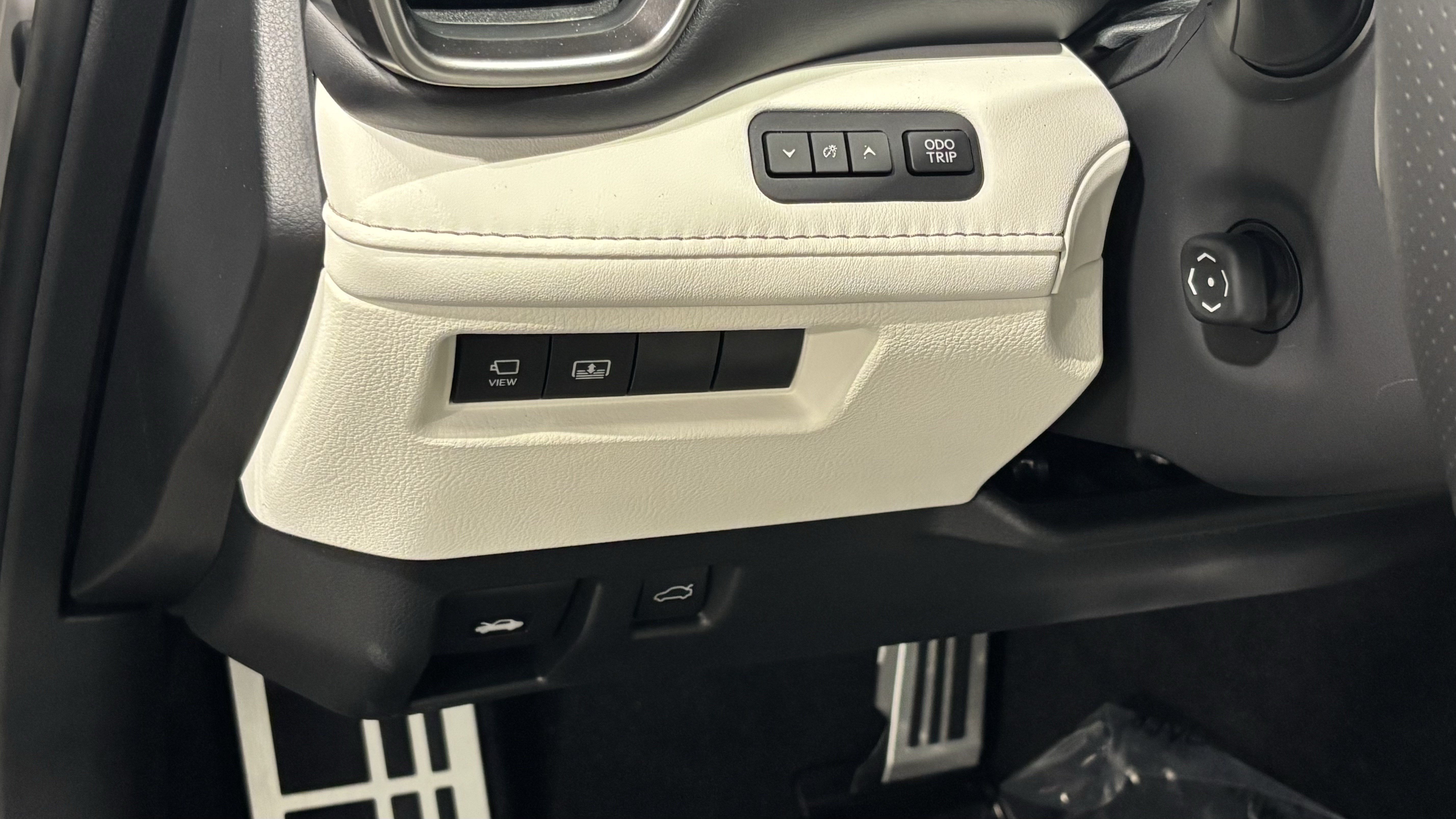 New 2026 Lexus IS 350 F Sport w/ Technology Package RWD image 16