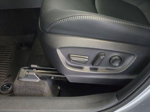 Certified 2026 Toyota Corolla Cross XLE image 24