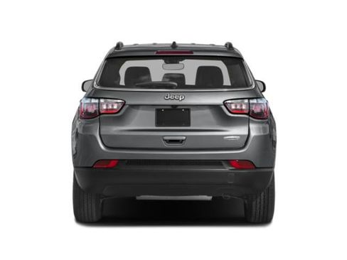 Used 2023 Jeep Compass Latitude AWD/4WD image 5