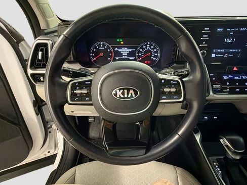 Used 2021 Kia Sorento S FWD image 12