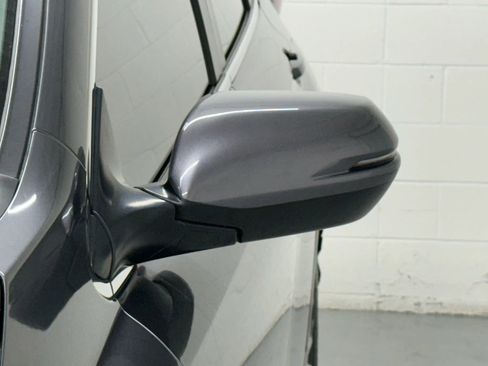 Used 2022 Honda CR-V EX-L image 17