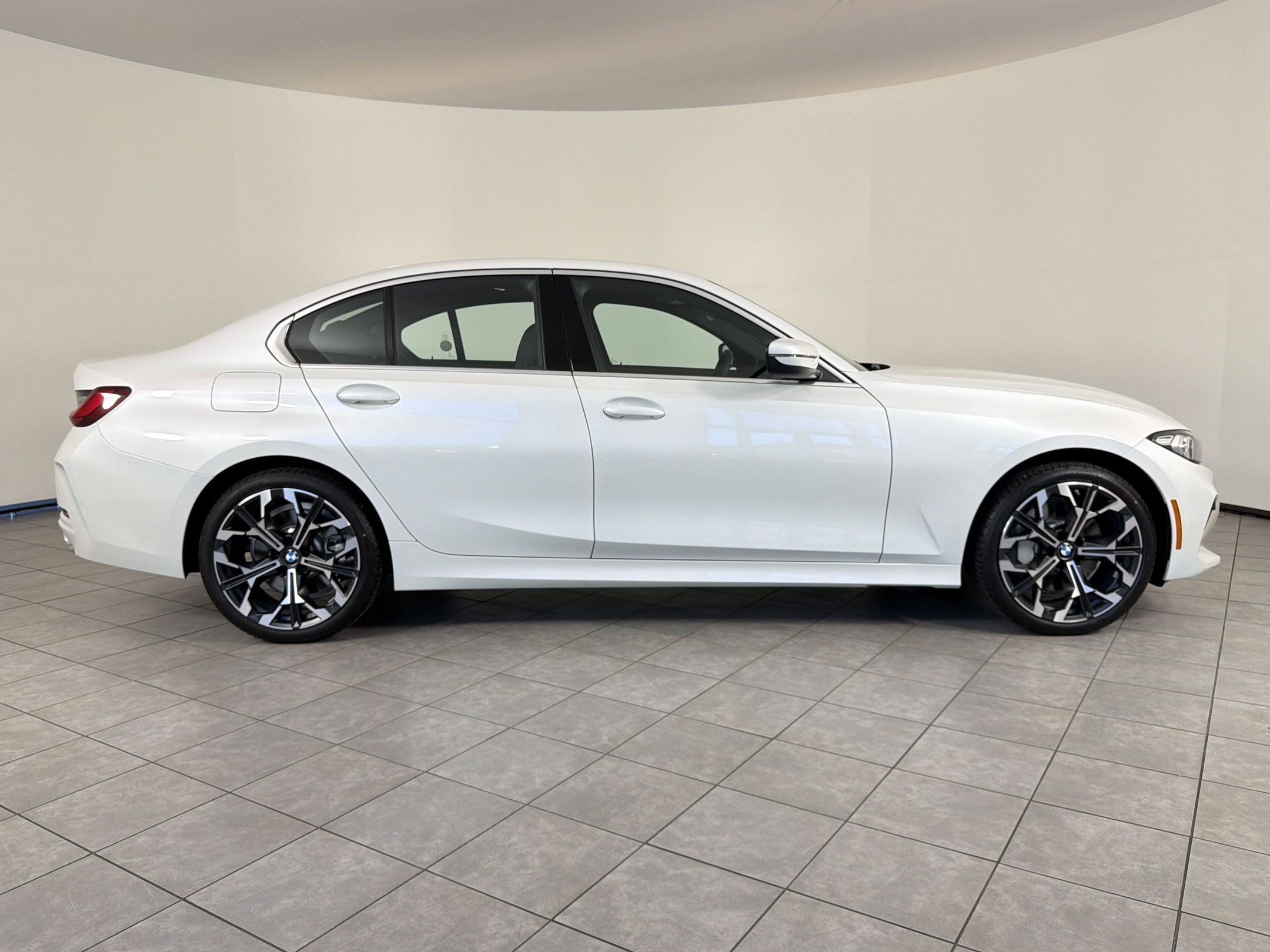 Used 2026 BMW 330i Sedan w/ Premium Package RWD image 8