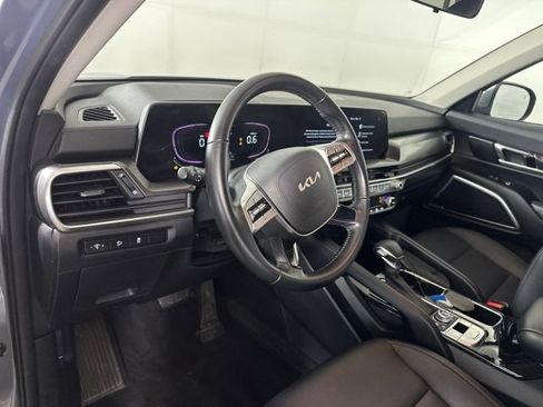 Used 2023 Kia Telluride LX image 13