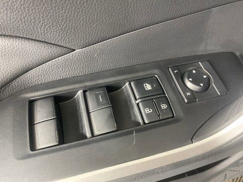 Used 2023 Toyota RAV4 LE image 13