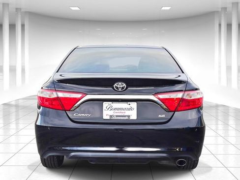 Used 2015 Toyota Camry SE FWD image 5
