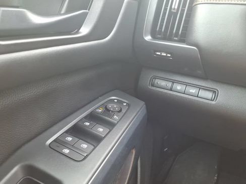 Used 2025 Nissan Pathfinder Rock Creek AWD/4WD image 23
