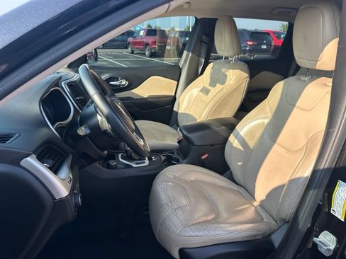 Used 2015 Jeep Cherokee Limited AWD/4WD image 15