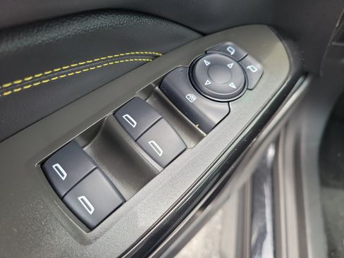 Certified 2024 Chevrolet Trax LT FWD image 17