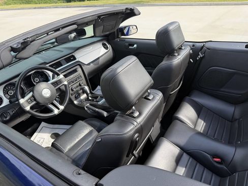 Used 2014 Ford Mustang Premium w/ Equipment Group 202A RWD image 10