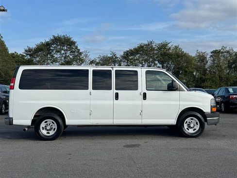 Used 2015 Chevrolet Express 3500 LT w/ LT Preferred Equipment Group image 5