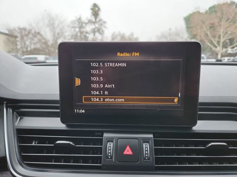 Used 2020 Audi Q5 2.0T Premium w/ Convenience Package image 12