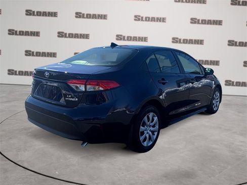 Used 2023 Toyota Corolla LE image 5