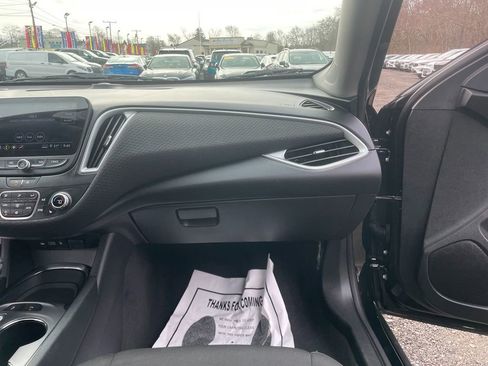 Used 2024 Chevrolet Malibu LT image 28