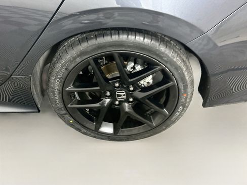 Used 2025 Honda Civic Sport image 11