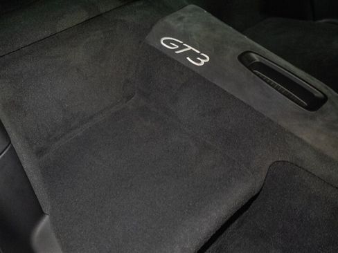 Used 2018 Porsche 911 GT3 RWD image 41
