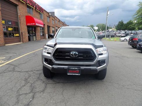 Used 2022 Toyota Tacoma 4x4 Access Cab image 3
