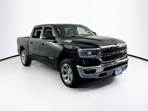 Used 2022 RAM 1500 Big Horn AWD/4WD image 3