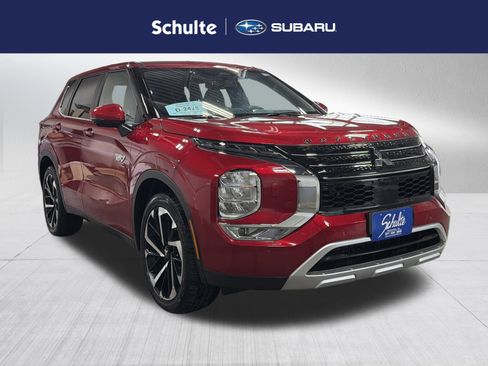 Used 2025 Mitsubishi Outlander SE AWD/4WD image 1
