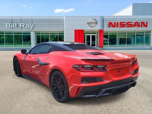 Used 2023 Chevrolet Corvette Z06 w/ Stealth Interior Trim Package RWD image 3