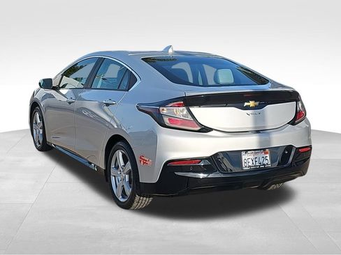 Used 2018 Chevrolet Volt LT w/ LT Driver Confidence Package image 5