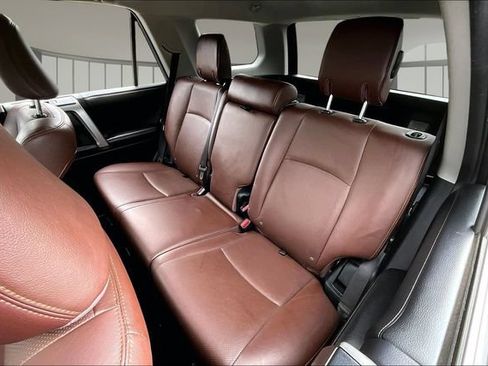 Used 2015 Toyota 4Runner Limited AWD/4WD image 21