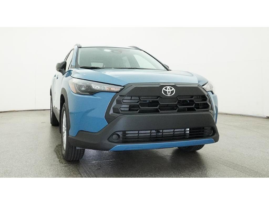 New 2026 Toyota Corolla Cross LE FWD image 30