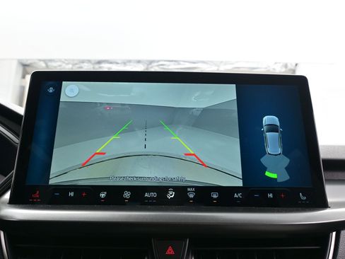 Used 2025 Ford Escape SE image 18