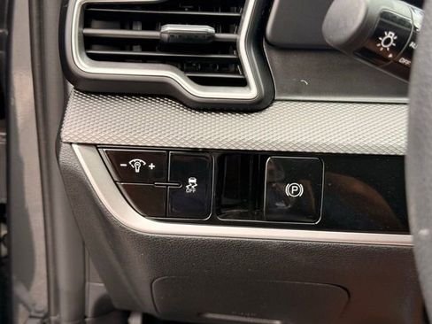 Used 2023 Kia Sportage LX image 26