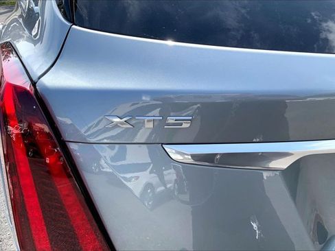 Used 2023 Cadillac XT5 Luxury AWD/4WD image 7