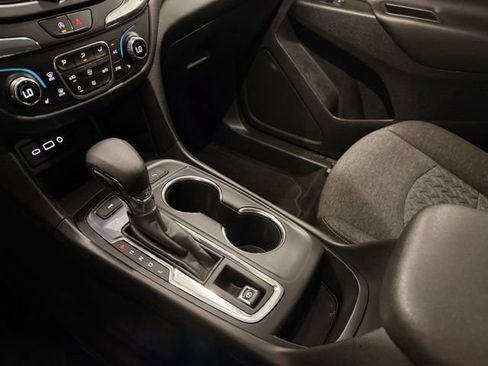 Used 2023 Chevrolet Equinox LT AWD/4WD image 17
