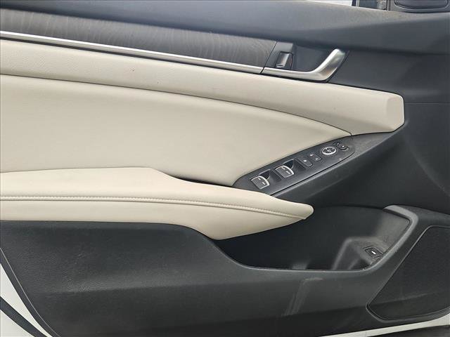 Used 2018 Honda Accord EX image 10