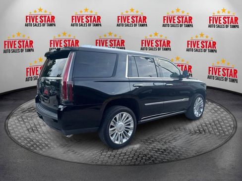 Used 2016 Cadillac Escalade Platinum RWD image 7