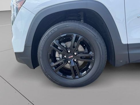 Used 2023 GMC Terrain AT4 AWD/4WD image 9