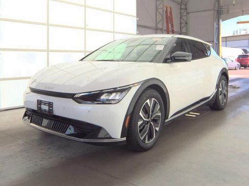 Used 2023 Kia EV6 Wind AWD/4WD image 2