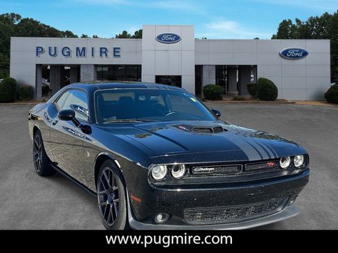 Used 2019 Dodge Challenger R/T Scat Pack w/ Shaker Package image 1