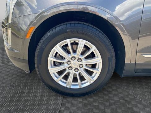 Used 2019 Cadillac XT5 AWD image 32