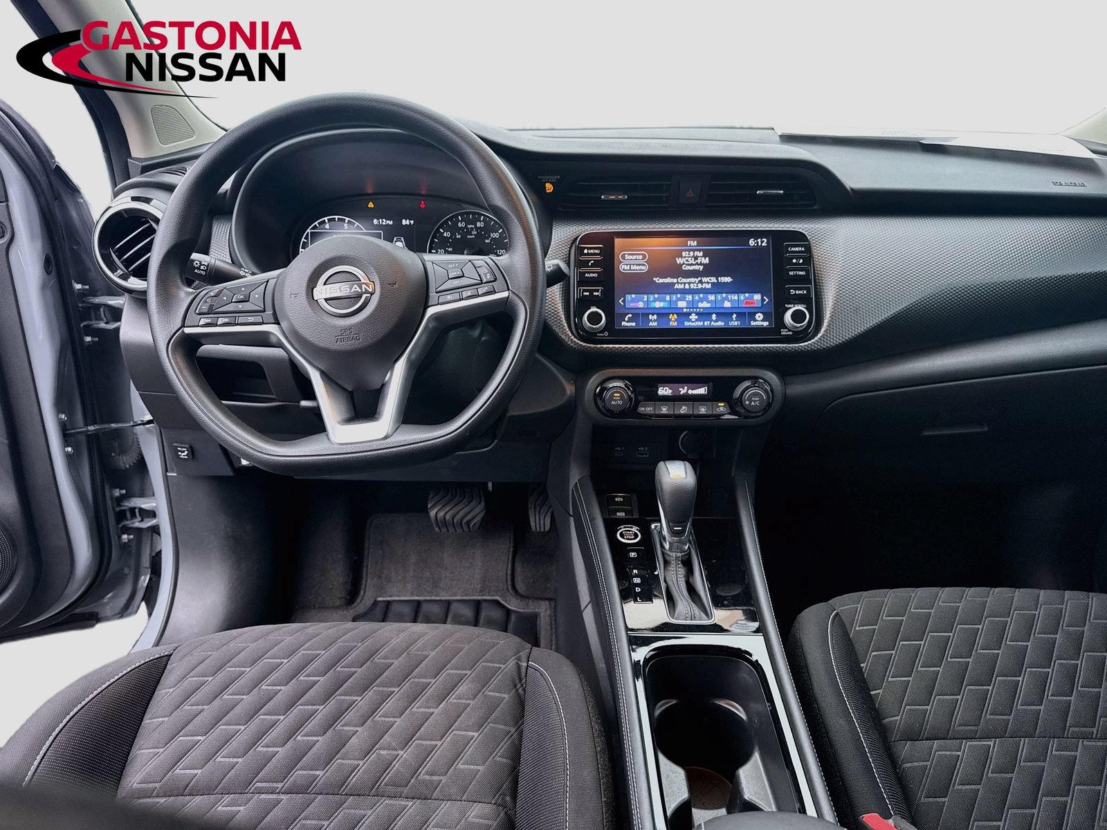 Used 2022 Nissan Kicks SV w/ Interior Electronics Package FWD image 26