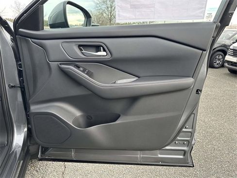 New 2026 Nissan Rogue SV w/ Cold Weather Package image 8