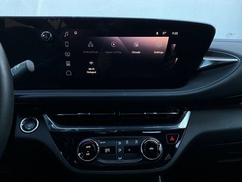 Used 2025 Buick Envista Sport Touring image 24