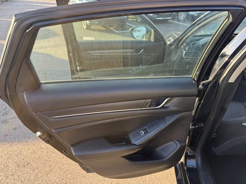 Used 2019 Honda Accord LX image 21
