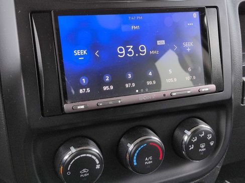 Used 2014 Jeep Patriot Latitude w/ Freedom Edition Package image 31