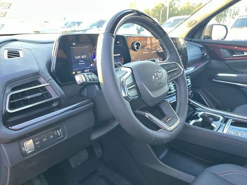 Used 2025 Chevrolet Traverse Z71 w/ Enhanced Driving Package image 10